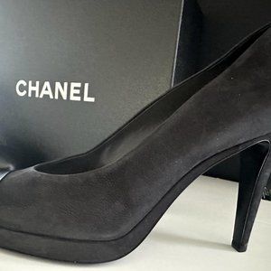 Chanel Classic Leather and Suede Platform Pump
